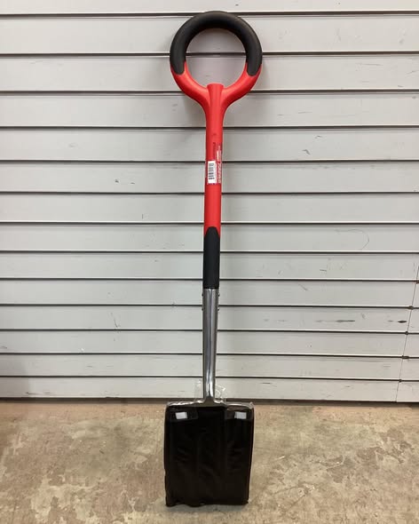 Radius Garden Pro-Lite Carbon Steel Digging Fork, Red