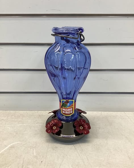 More Birds Glass Hanging Hummingbird feeder - 25-oz