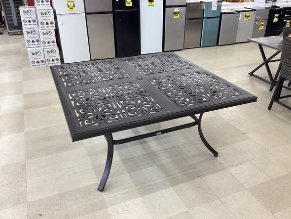 Oakshire Park Square Aluminum Outdoor Dining Table