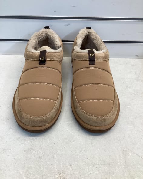 Skechers Men’s House Shoe Size 11