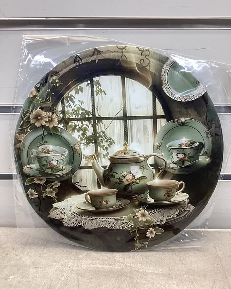 8” round metal sign