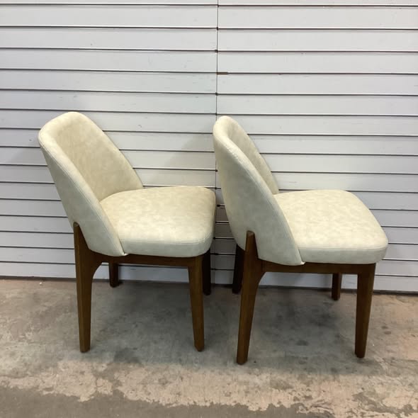Set of 2 upholstered side chairs with wooden legs, suitable for kitchen, dining room and office - Beige