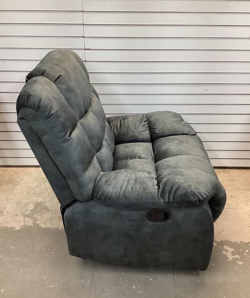 Chira 36.9'' Wide Modern and Soft Upholstered Manual Standard Recliner
