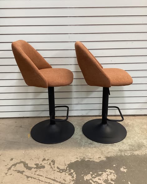 Bridgette 24"-32" Swivel 360° Upholstered Footrests Adjustable Bar Stool Set