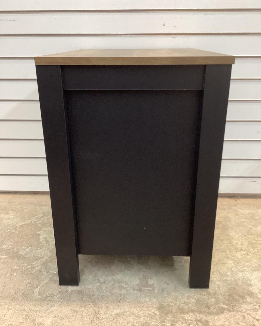 Allysyn 22.7" 2 Drawer Nightstand