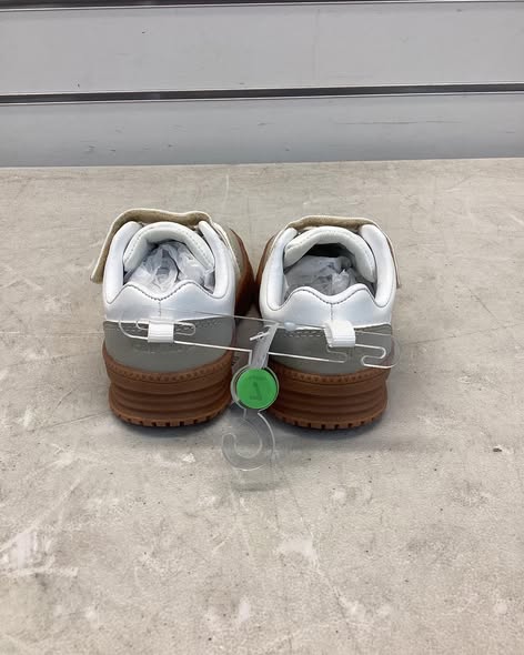 Carter's Toddler Girls Sneaker size 7