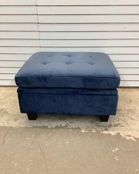 Shavera Upholstered Multifunctional Removeable Storage Ottoman