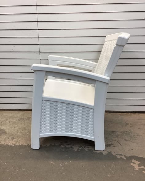 Suncast Elements Wicker White Plastic Frame Stationary Conversation Chair with Solid Seat