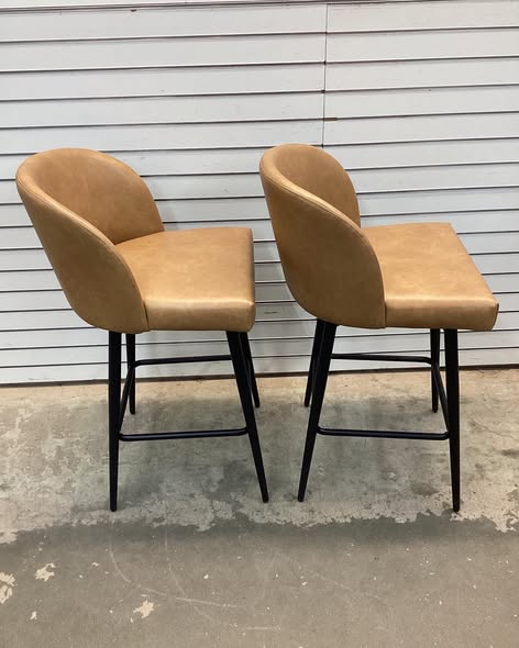 Benedit Swivel Counter & Bar Stool (Set of 2)