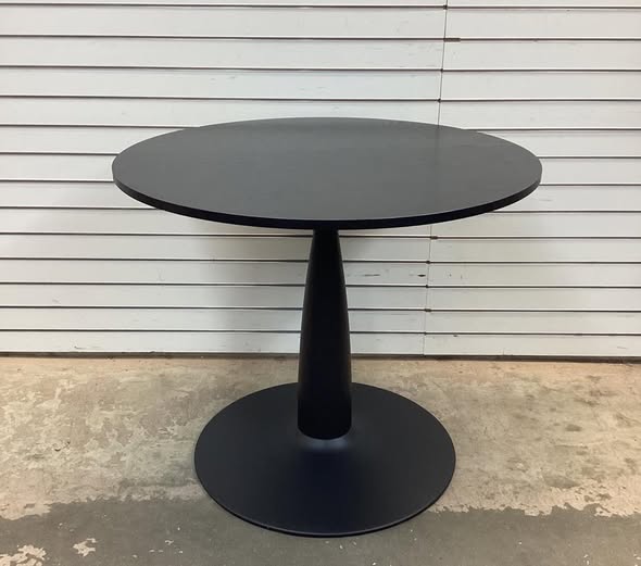 New Haven Modern 35" Black Round Dining Table