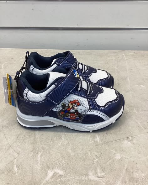 super Mario Toddler Boys Light-Up Athletic Sneaker size 8