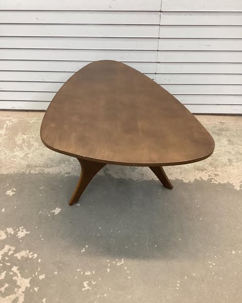 Fresca Triangular Coffee Table
