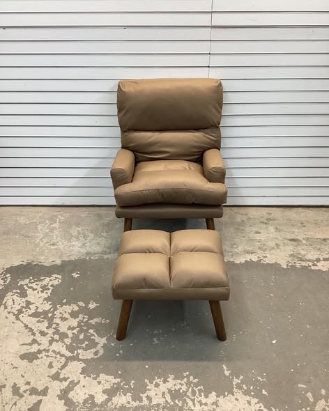 Maybery 44.1''Wide Modern Soft Upholstered Standard Reclining Accent Chair With Ottoman