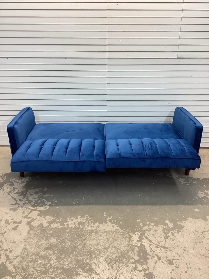 Perdue 81.5" Velvet Square Arm Convertible Sofa