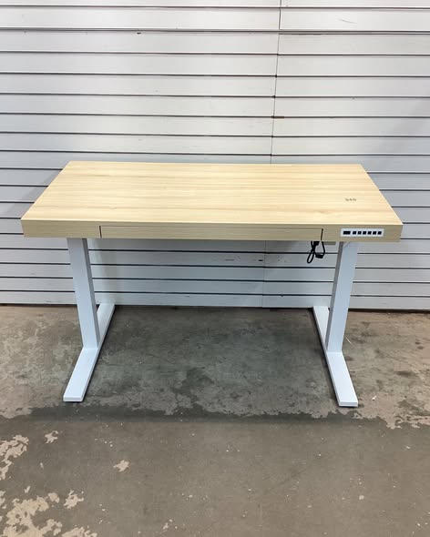 Gooitsen Height Adjustable Standing Desk