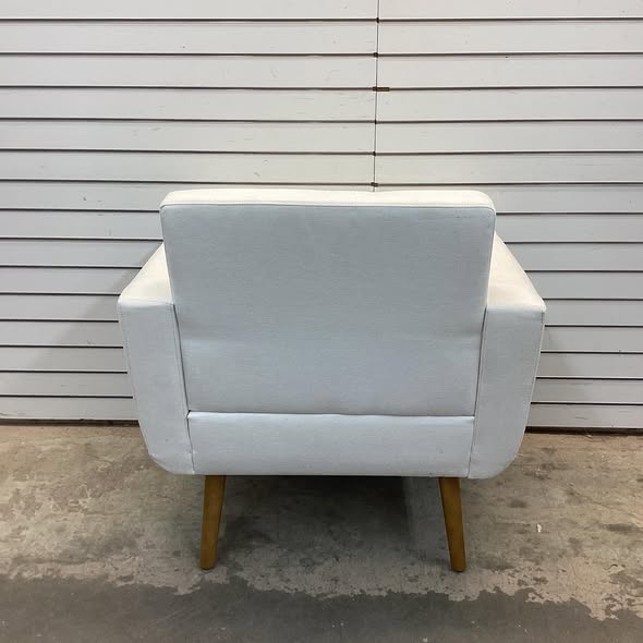 Tufted-Fabric-Upholstered-Accent Chair