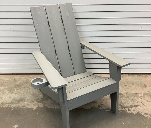 Mximu Oversize Modern Grey Plastic Outdoor Patio Adirondack Chair with Cup Holder