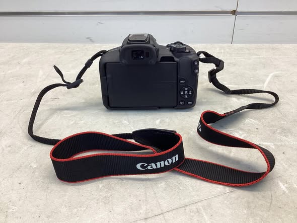 Canon - EOS R50 4K Video Mirrorless Camera with RF-S18-45mm f/4.5-6.3 IS STM Lens - Black