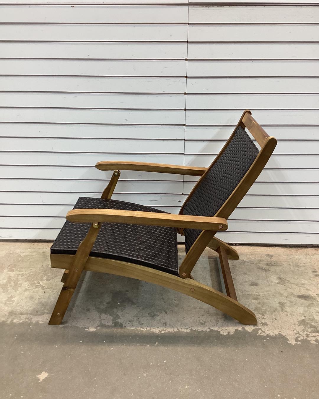 Costway Patio Folding Rattan Lounge Chair Wooden Frame W/ Retractable Footrest