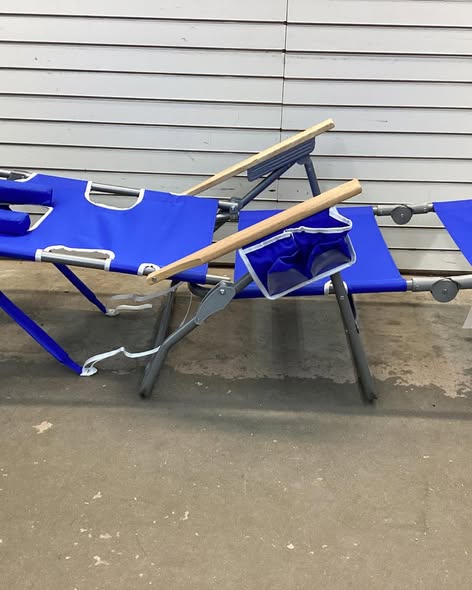 3-IN-1 Foldable Beach Chair with Footrest and Adjustable Backrest