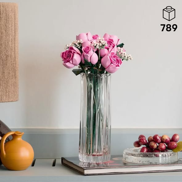 Brand new LEGO Botanicals Bouquet of Pink Roses