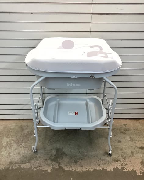 Brand New INFANS 2 in 1 Baby Changing Table with Bath Tub Unit, Folding Diaper Dresser Station with Wheels Waterproof