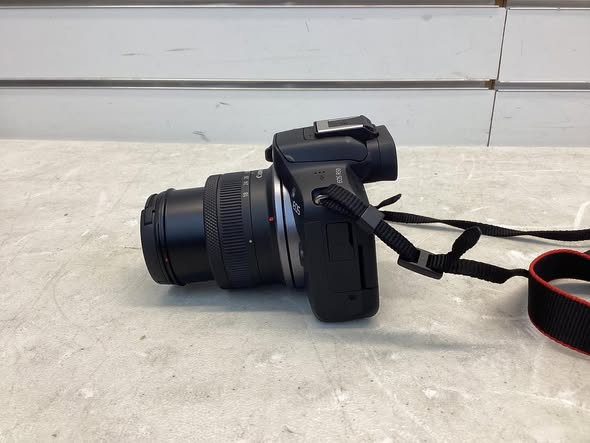 Canon - EOS R50 4K Video Mirrorless Camera with RF-S18-45mm f/4.5-6.3 IS STM Lens - Black