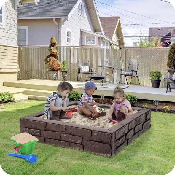 Costway 3.92 ft. W x 3.92 ft. L HDPE Square Sandbox with Cover