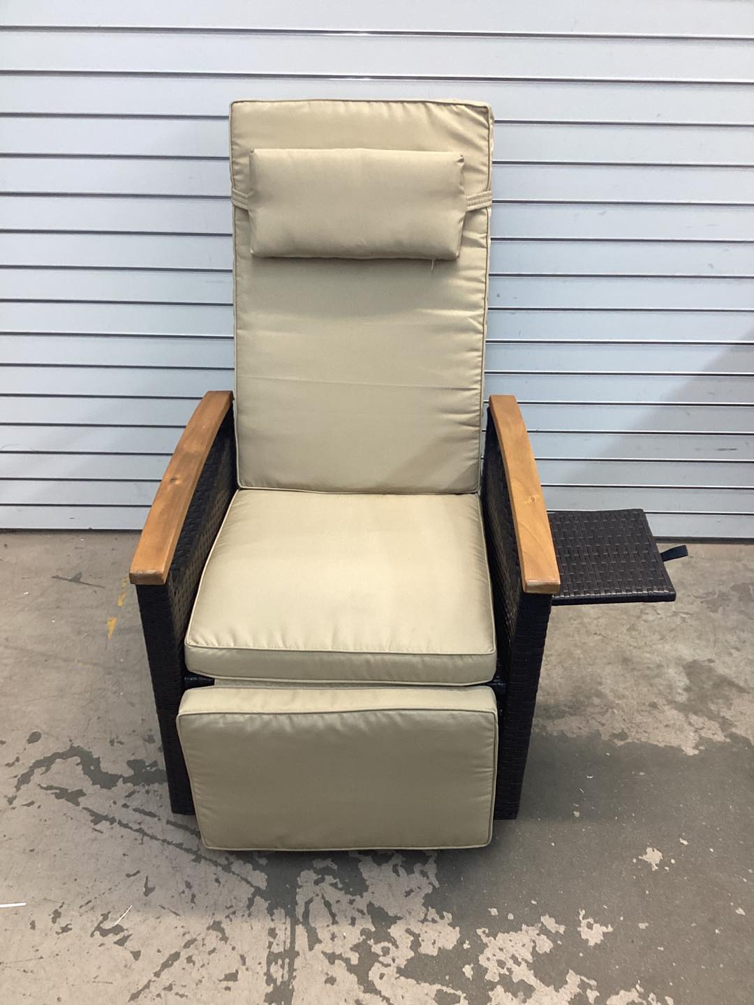 Costway Patio Rattan 360° Swivel Recliner Chair with Adjustable Backrest and Footrest