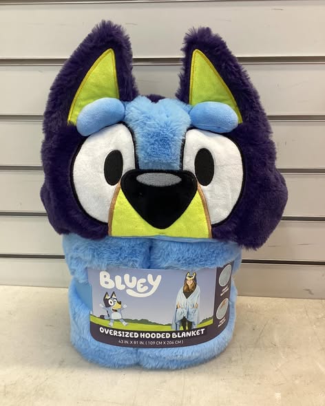 bluey Licensed 43" x 81" Hooded Blanket