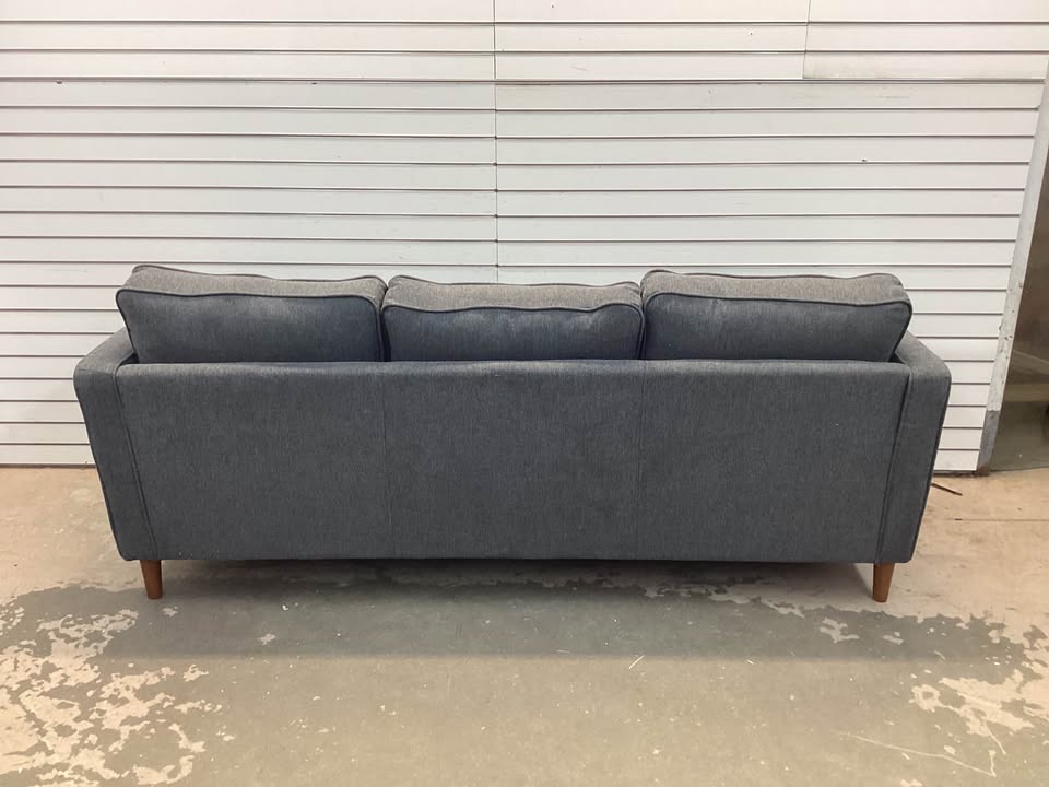 Hana 78" Square Arm Sofa