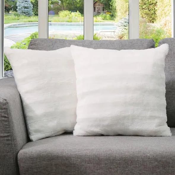 Member's Mark 2-Pack Ruched Faux Fur Decorative Pillows, 22" x 22"