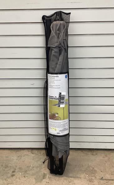 Room Essentials 6' Round Outdoor Patio Market Umbrella in Grey