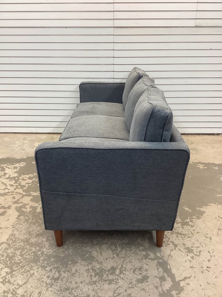 Hana 78" Square Arm Sofa