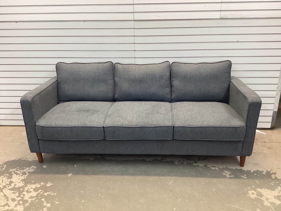 Hana 78" Square Arm Sofa