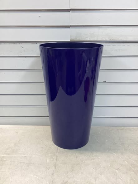 Vigoro Harmony Medium Cobalt Blue Lightweight Round Plastic Planter (11.5 in. L x 11.5 in. W x 20 in. H)