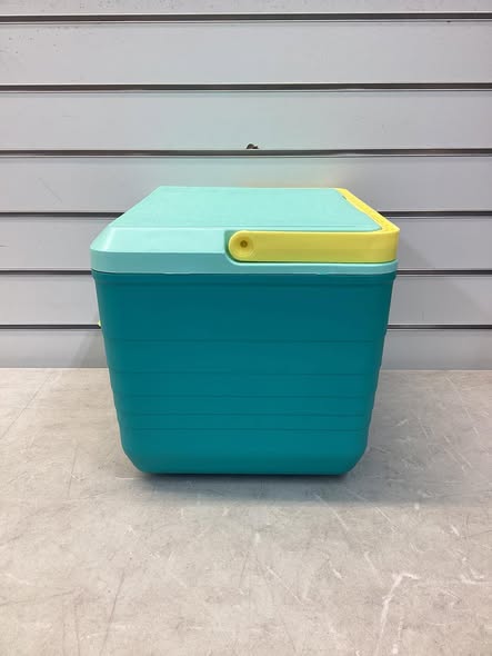 14 Cans/10qt Hard Sided Cooler - Sun Squad™ Green: 20% Recycled Plastic, Polypropylene Liner