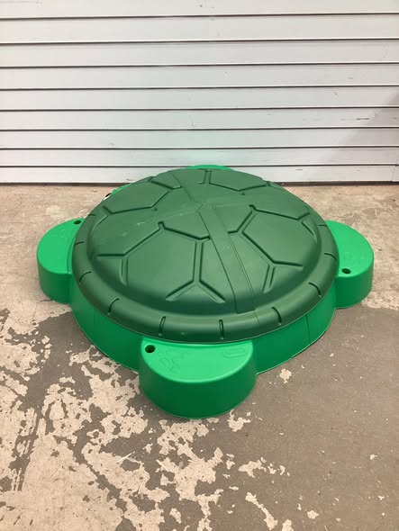 Little Tikes Turtle Sandbox 2.0