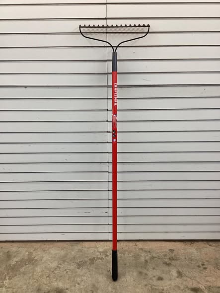 CRAFTSMAN 57.25-in L Fiberglass -Handle Welded steel Garden Rake