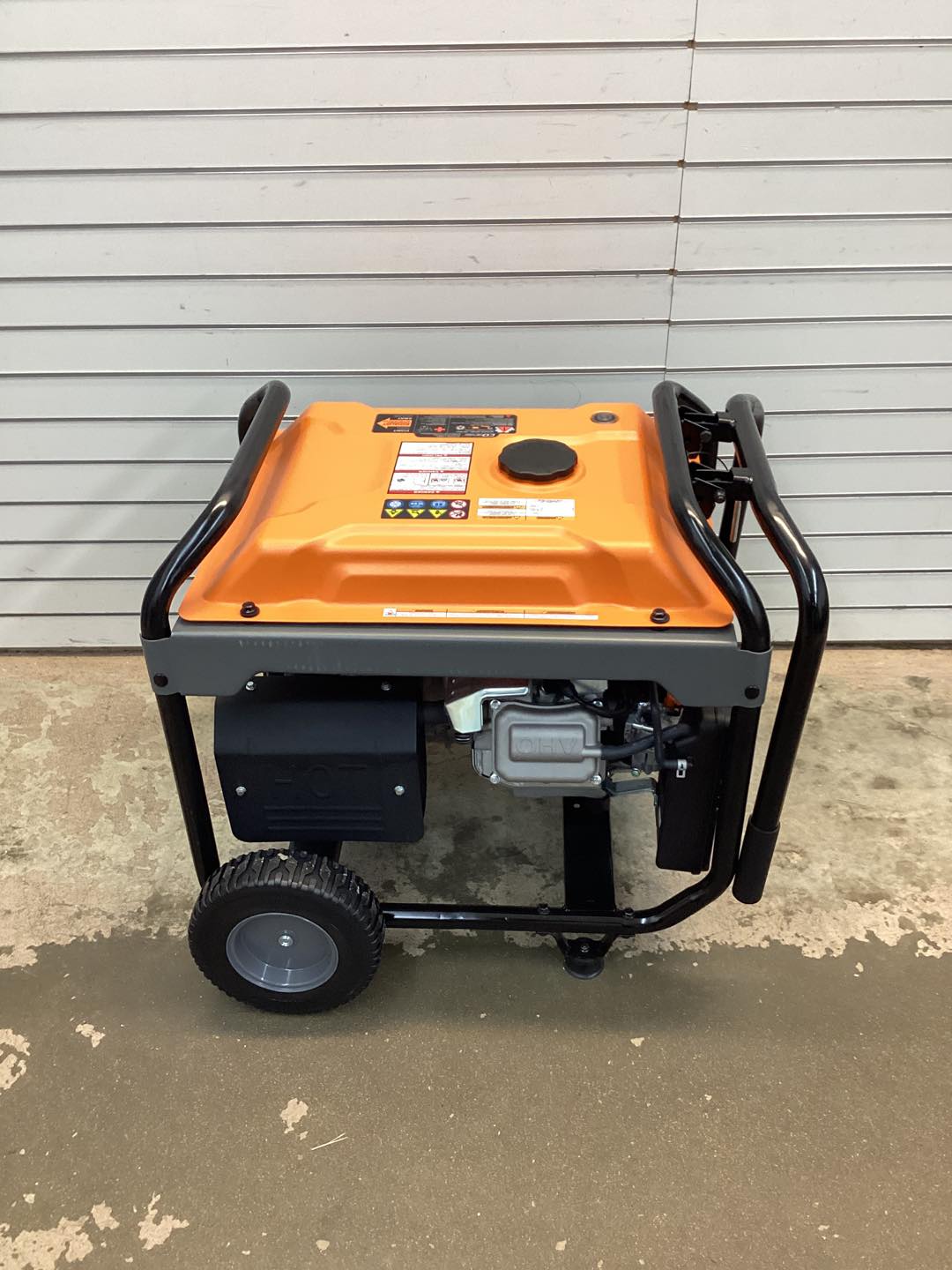 Generac 8125 / 6500-Watt Recoil Start Gasoline Powered Portable Generator with Cosense