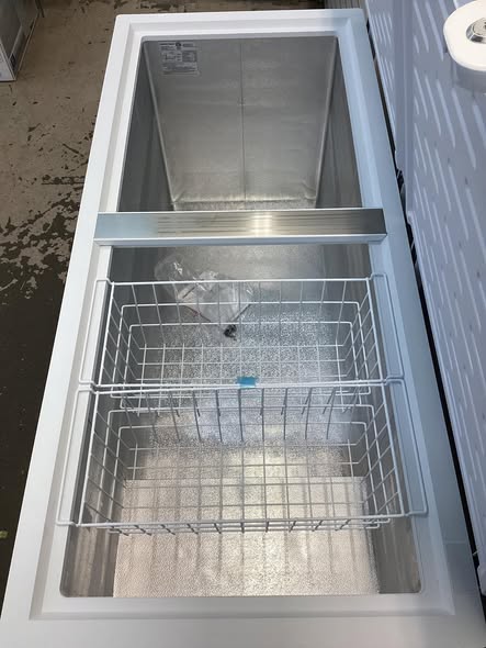 Hamilton Beach 17 cu. ft. Manual Defrost Chest Freezer in White