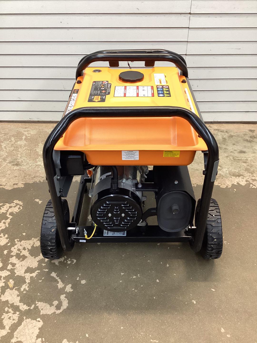 Generac 8125 / 6500-Watt Recoil Start Gasoline Powered Portable Generator with Cosense