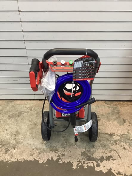 CRAFTSMAN 2400-PSI 1.1-GPM Cold Water Electric Pressure washer with 5 Spray Tips