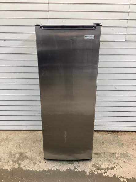 Frigidaire Gallery 7 cu. ft. Upright Convertible Fridge/Freezer