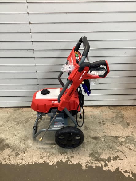 CRAFTSMAN 2400-PSI 1.1-GPM Cold Water Electric Pressure washer with 5 Spray Tips