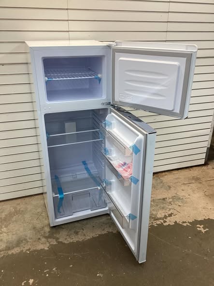 Frigidaire 7.2 cu. ft. Retro Top Freezer Refrigerator in white with Chrome Handle and Trim