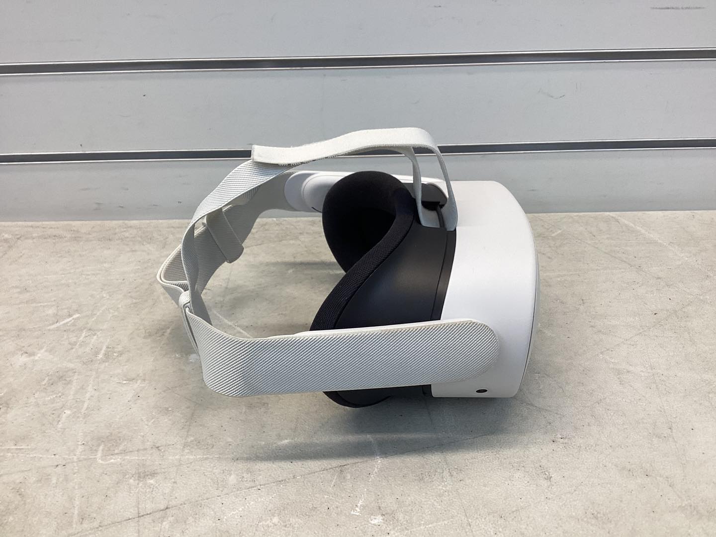 Meta Quest 3S 128GB + Compact Carrying Case -  Lightly Used