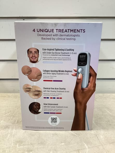 Shark CryoGlow Under-Eye Cooling + LED Anti-Aging & Skin Clearing Face Mask