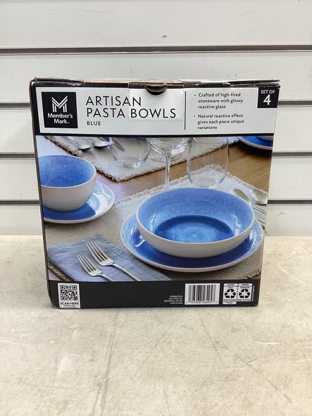 Member's Mark 4-Piece Stoneware Reactive Pasta Bowl Set