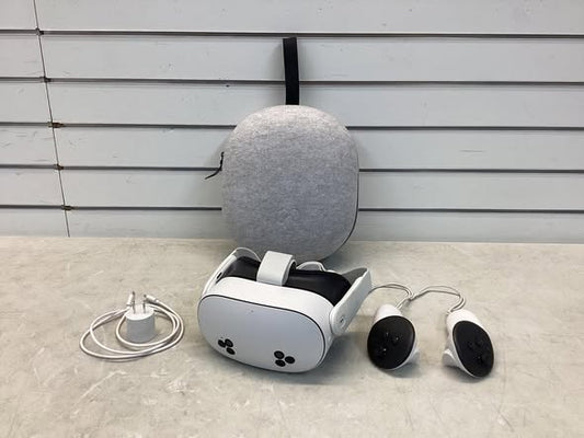 Meta Quest 3S 128GB + Compact Carrying Case -  Lightly Used